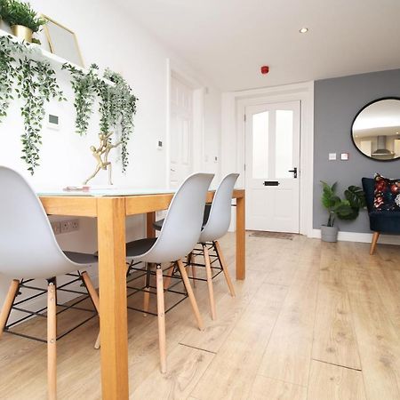 Flat 1 Batheaston By Mia Living Stylish 1 Bedroom Property With Free Parking Exteriör bild