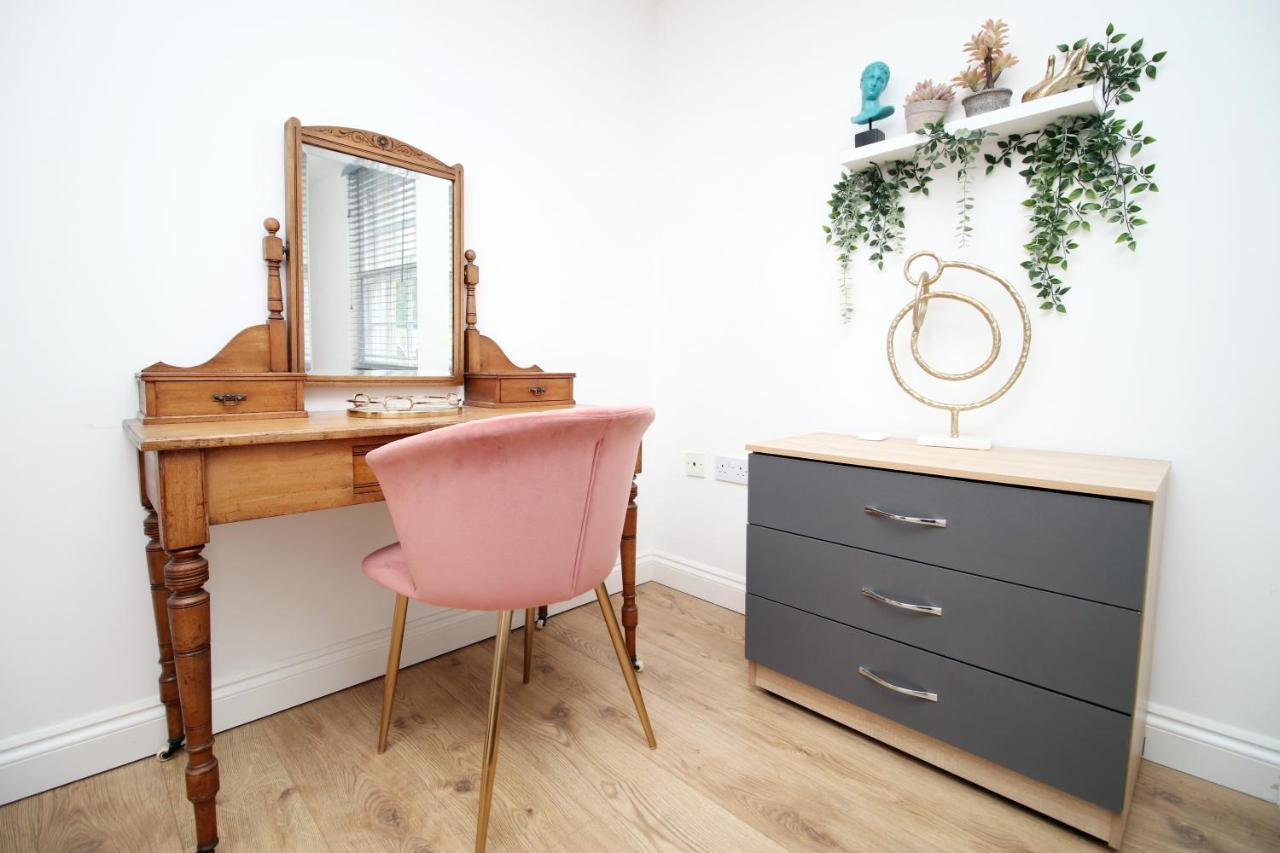 Flat 1 Batheaston By Mia Living Stylish 1 Bedroom Property With Free Parking Exteriör bild