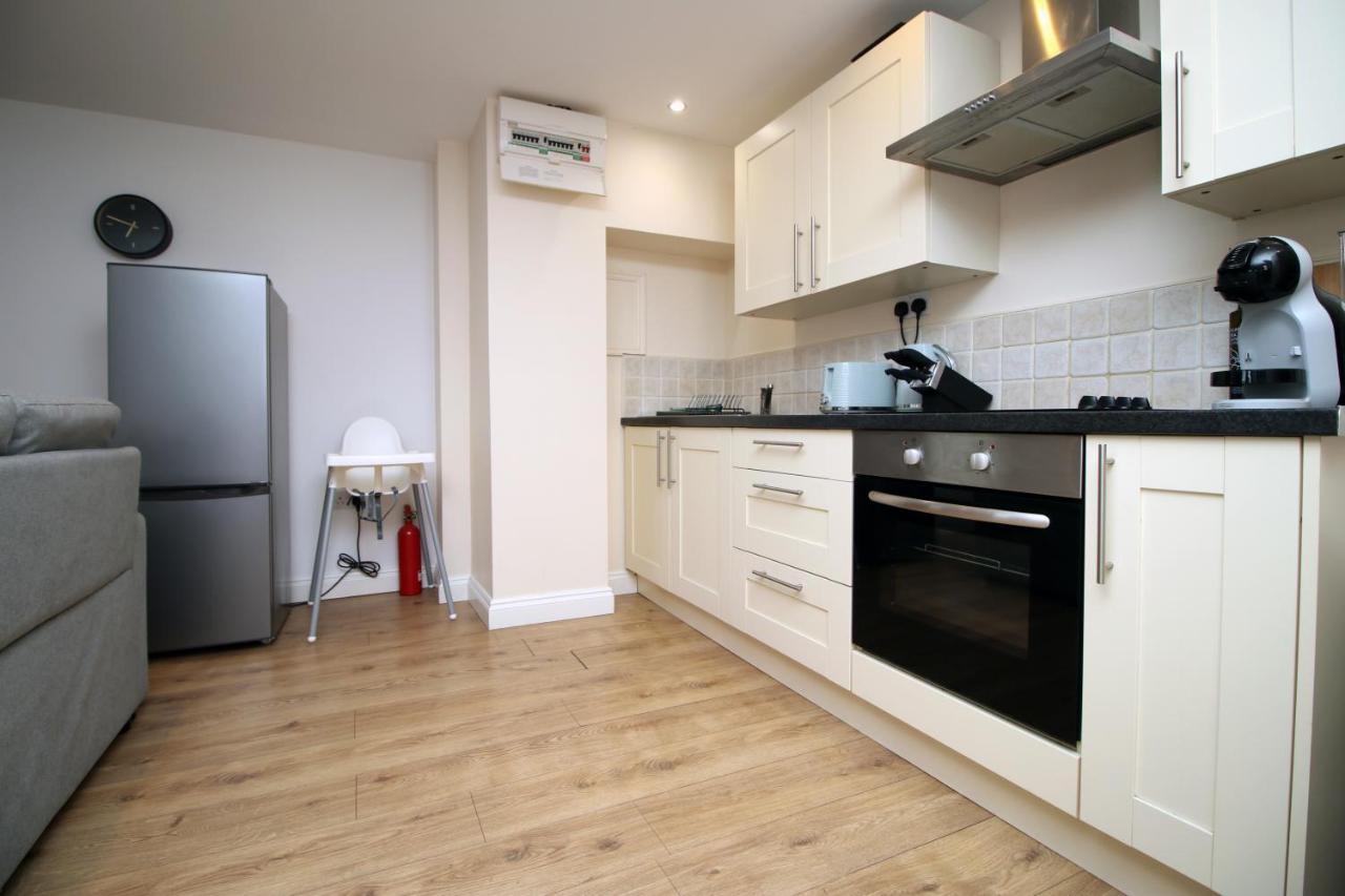 Flat 1 Batheaston By Mia Living Stylish 1 Bedroom Property With Free Parking Exteriör bild