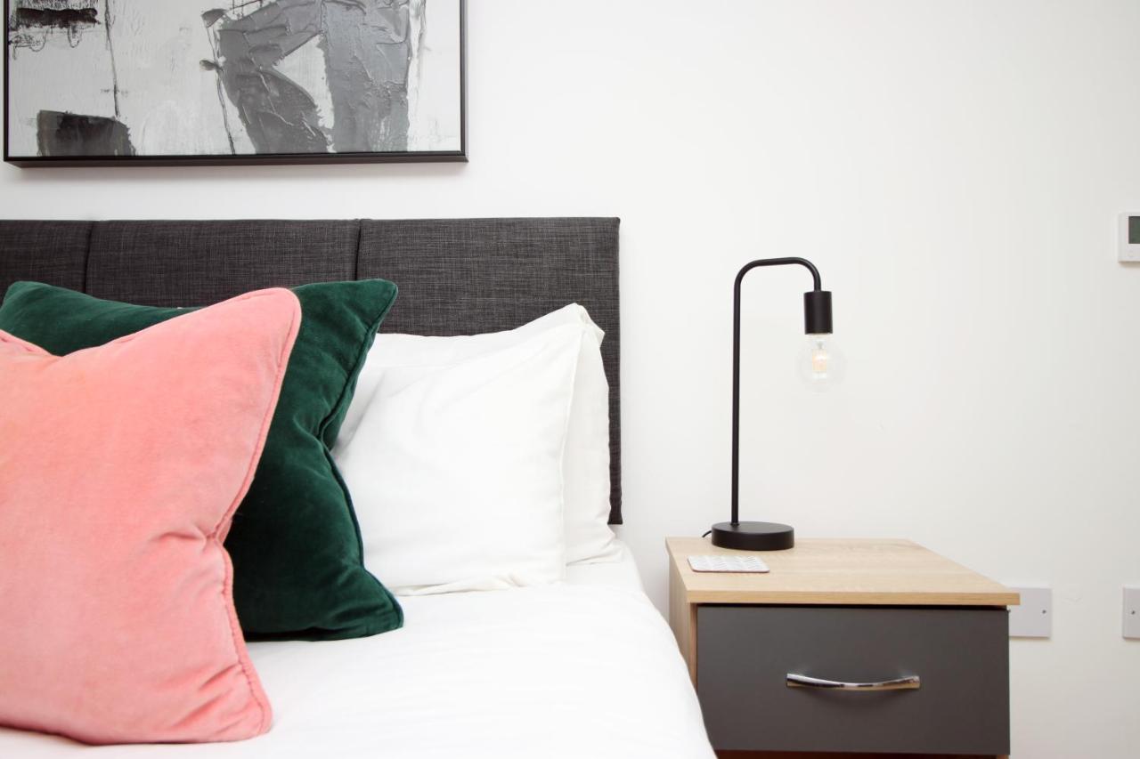 Flat 1 Batheaston By Mia Living Stylish 1 Bedroom Property With Free Parking Exteriör bild