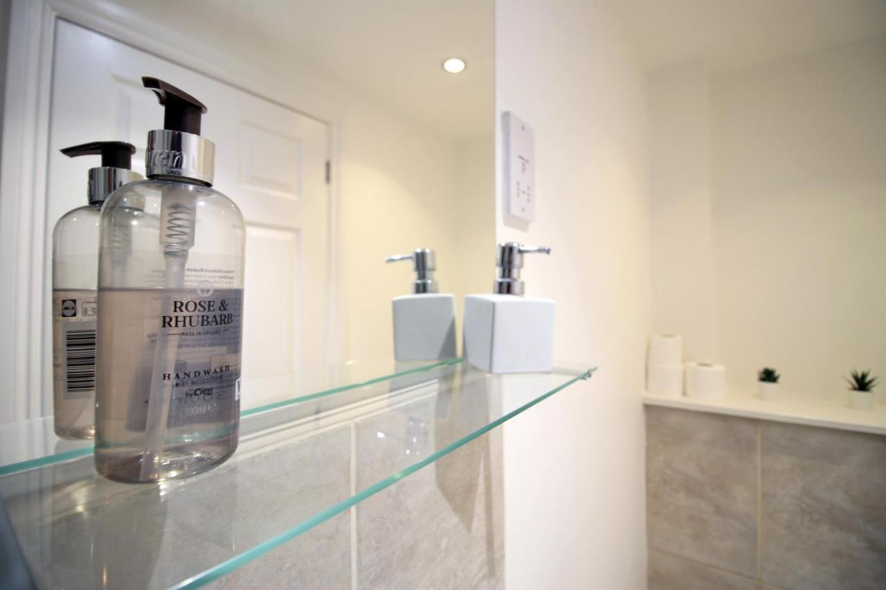 Flat 1 Batheaston By Mia Living Stylish 1 Bedroom Property With Free Parking Exteriör bild